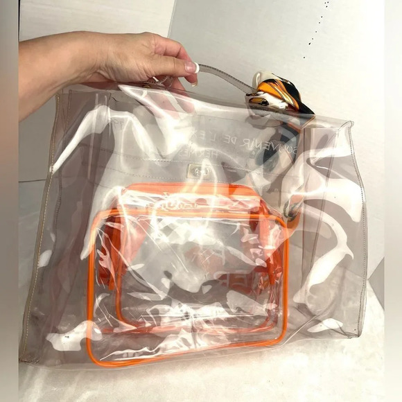 HERMES Vinyl Kelly Exhibition Tote Bag - Picture 3 of 13